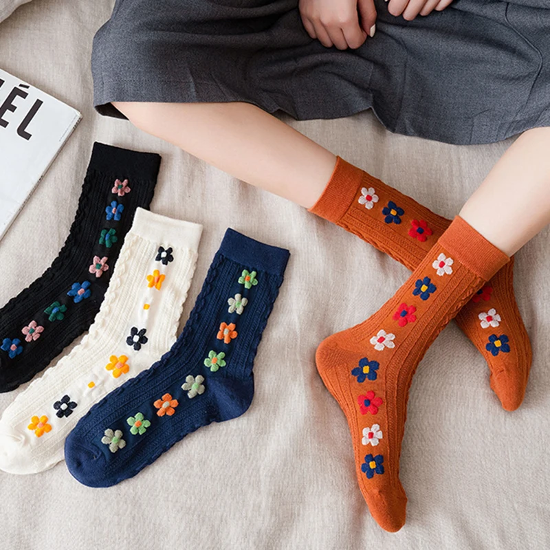 

Women Spring Summer Autumn Winter Socks Ladies Cotton Warm Sock Knitting Flowers Pattern Fresh Female Soft Happy Socks