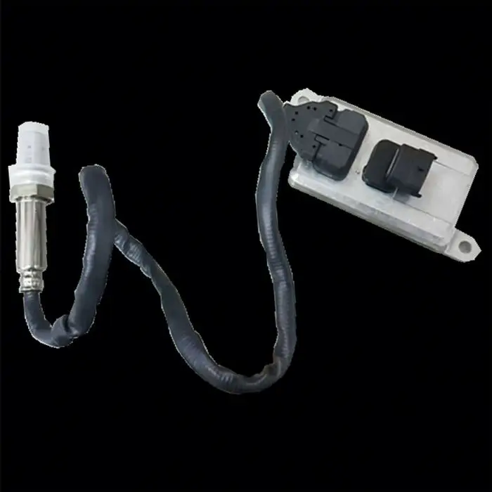 

Foton ISF2.8 engine nitrogen oxide sensor / NOx sensor 4326871 / 4307259 / A045S168