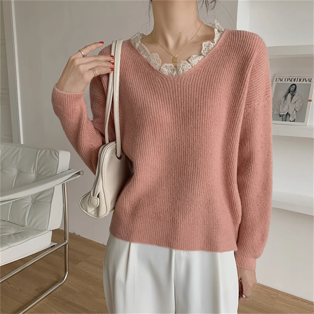 

Женский кружевной трикотажный джемпер 민민국 국 с V-образным вырезом, модная повседневная верхняя одежда, осень 2021, элегантная утолщенная неж...