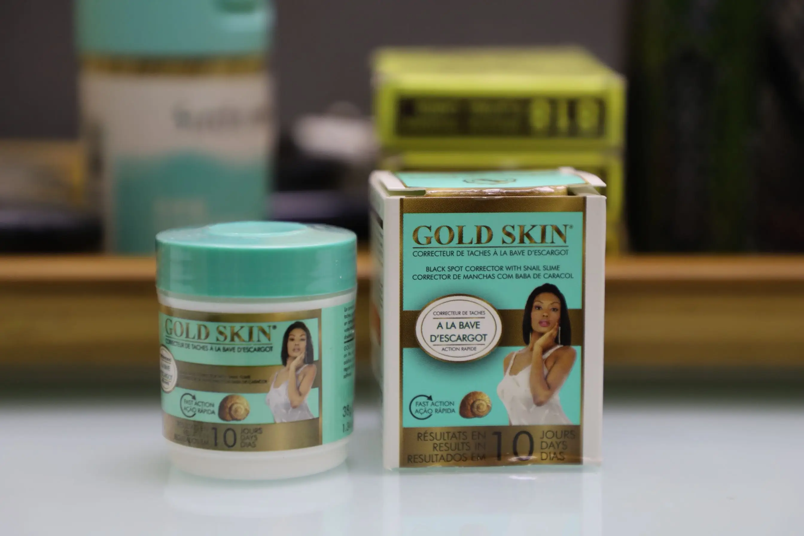 Бесплатная доставка Золотая Кожа | Корректор черных точек с слизем улитки 38 г