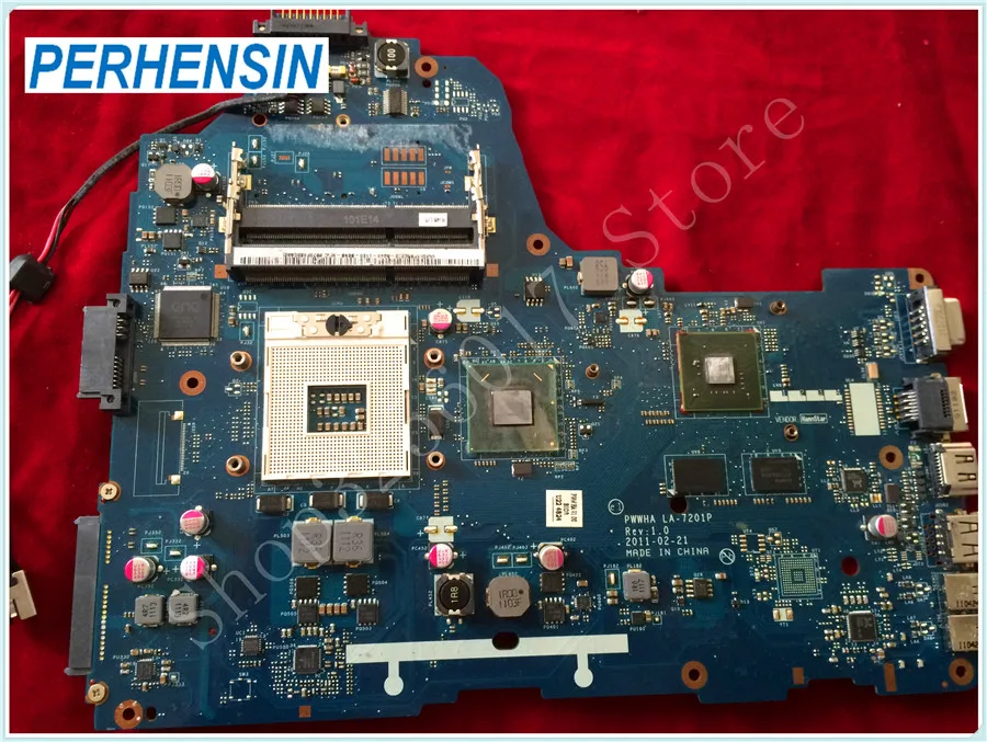      Toshiba C660,  K000124390 LA-7201P