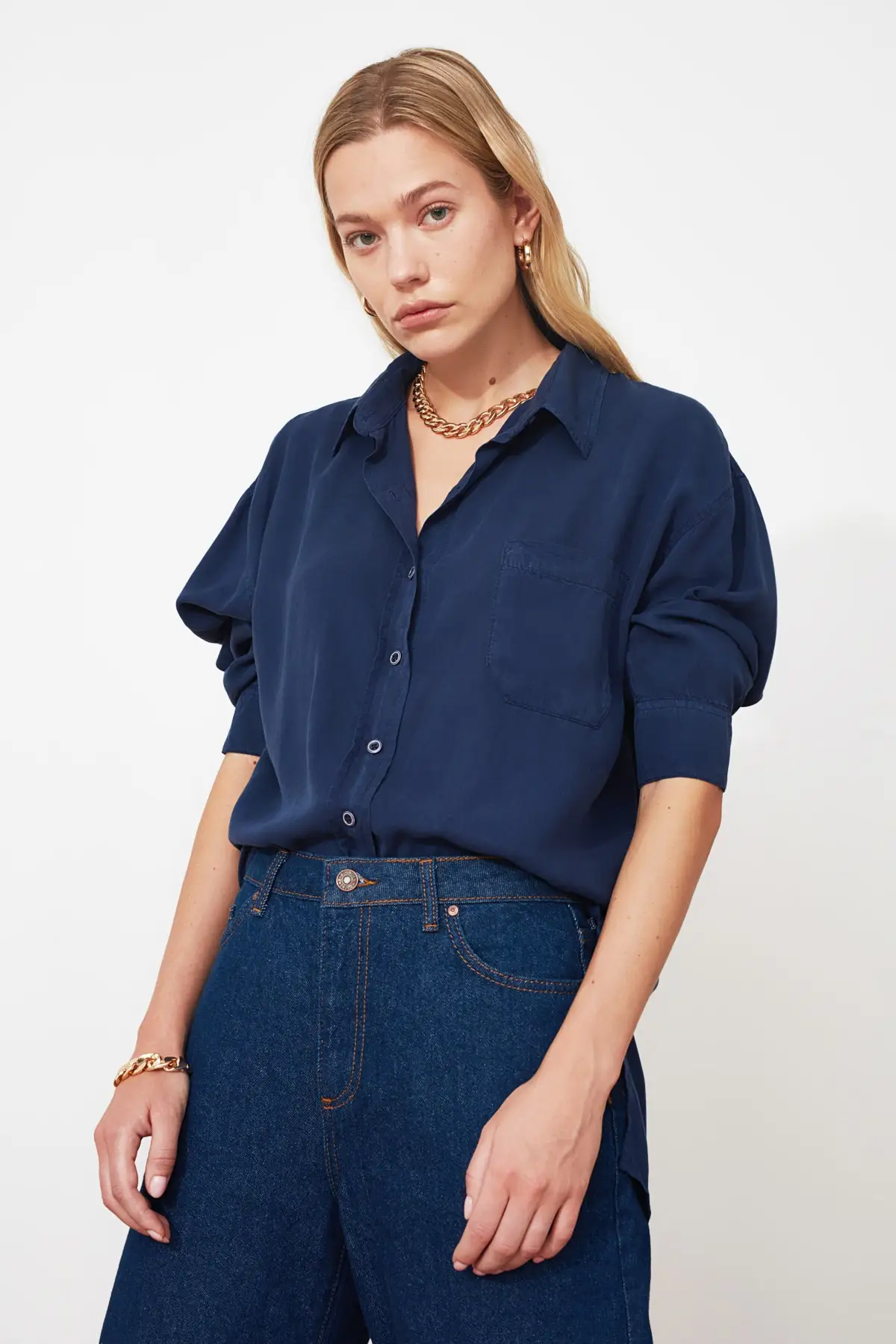

Trendyol Oversize Tencel Denim Shirt TWOSS20GO0462