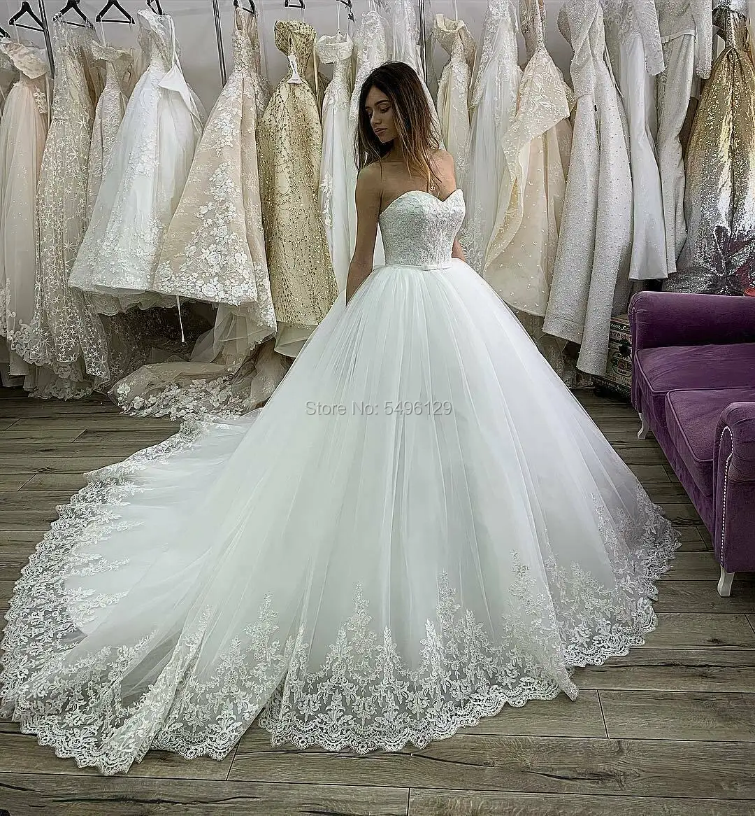 

Generous Sweetheart Ball Gown Wedding Dresses Off Shoulder Appliques Princess Lace Court Train Plus Size Wedding Gowns Formal