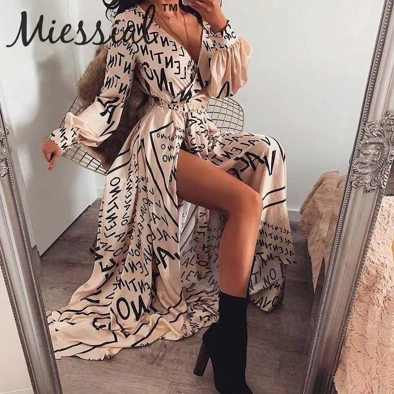 Miessial атласное платье с буквенным принтом и v-образным вырезом винтажное миди