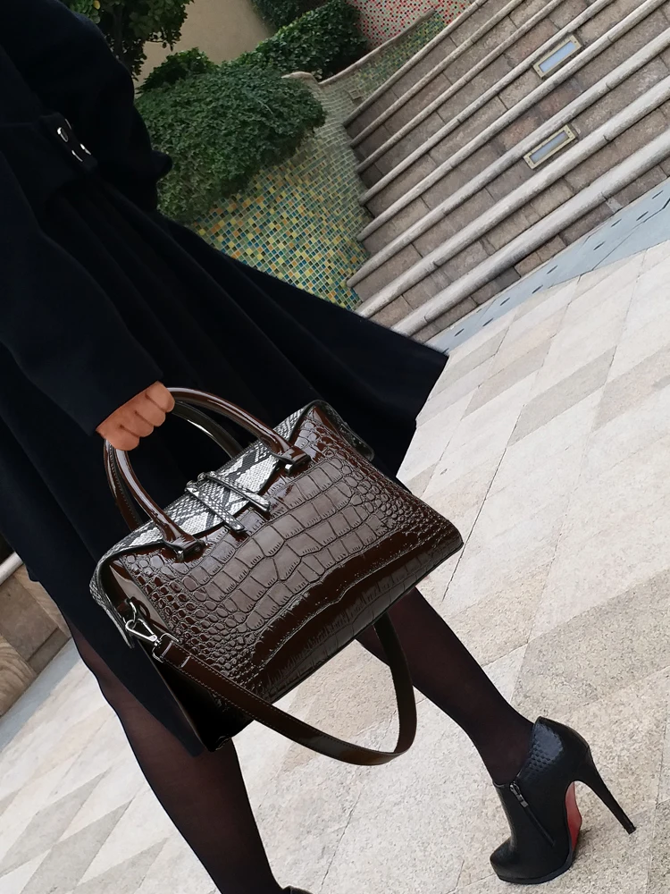 Новинка 2019 качественные кожаные женские сумки с каменным узором новые модные на