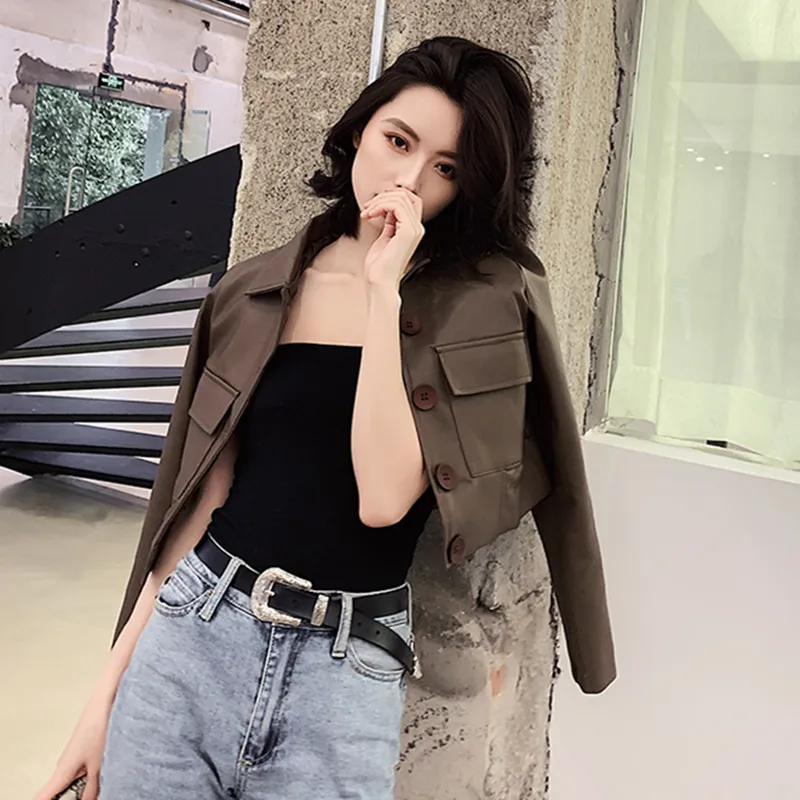 Короткая кожаная куртка Женская облегающая байкерская из искусственной кожи на