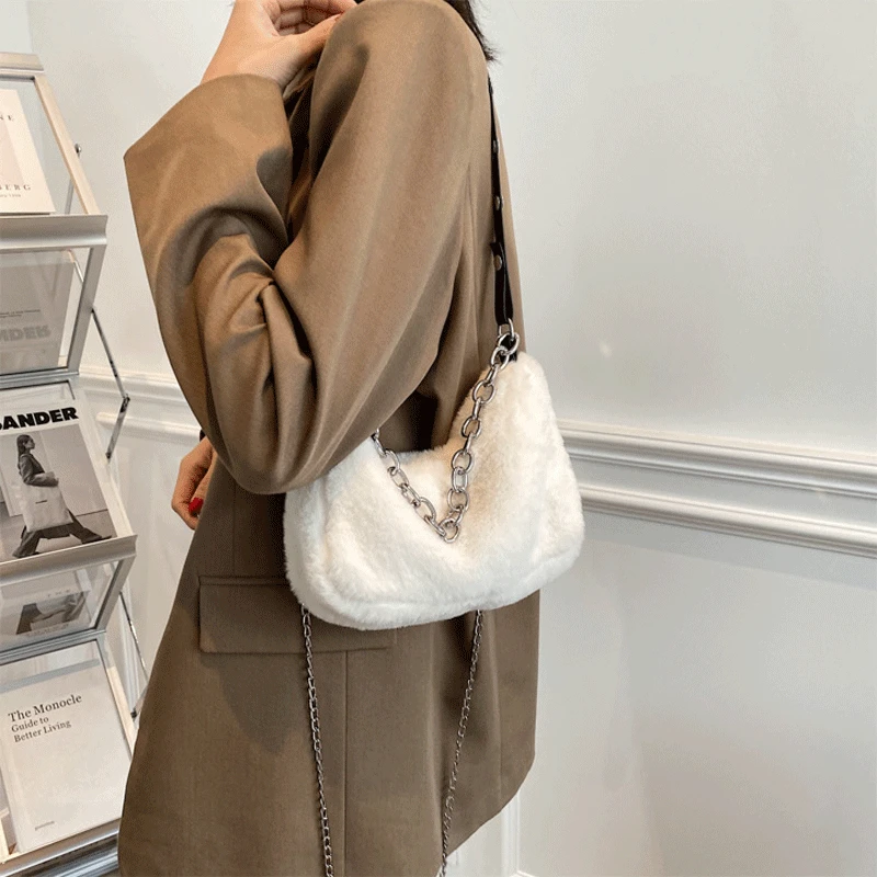 

Fluffy Fashion All-Match Shoulder Armpit Bag Plush Leisure Chain Handle Handbag Hobos Bag 2021 Large Capacity Crossbody Bag