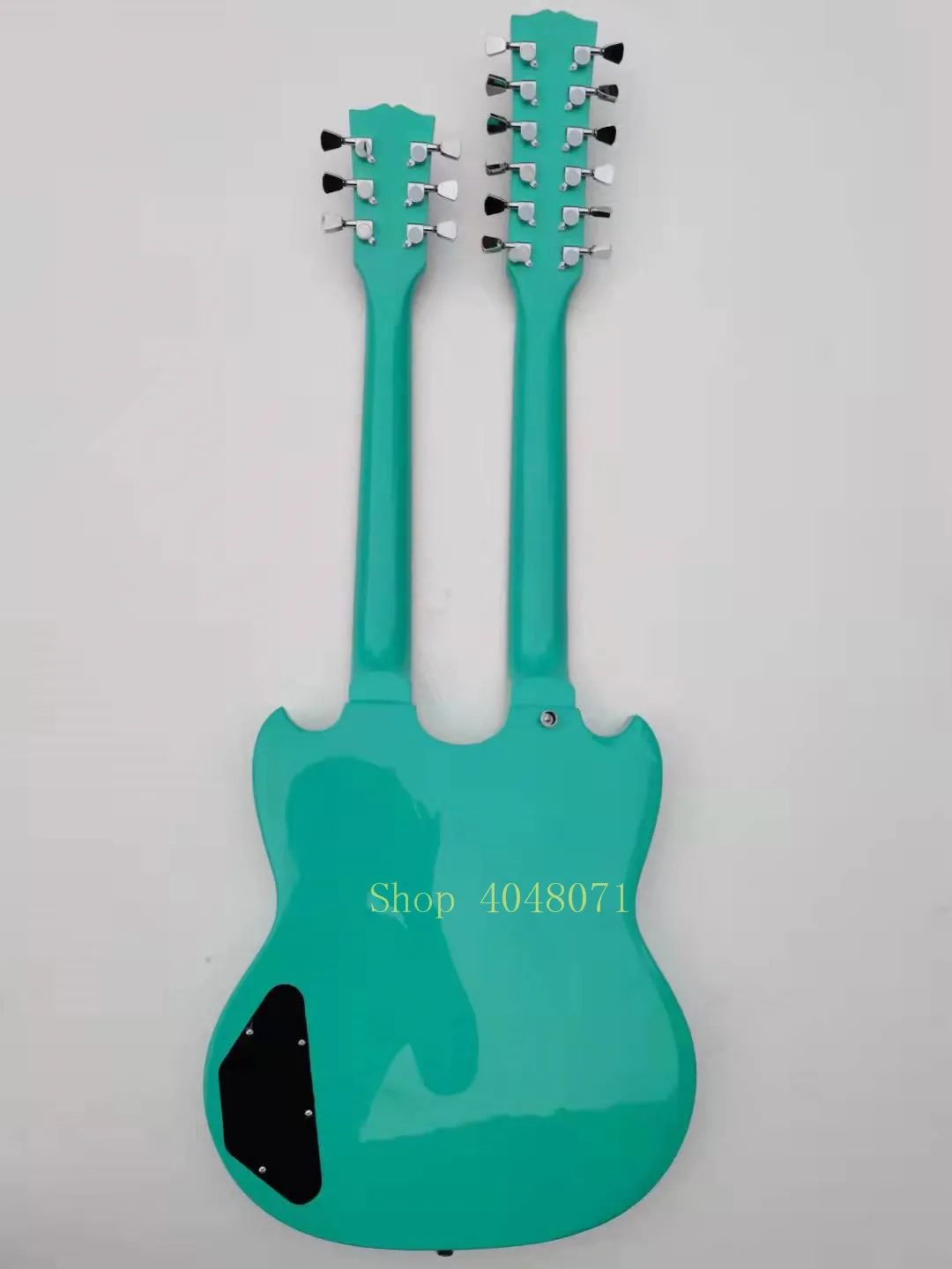 Бесплатная доставка электрическая гитара с двойной шеей 12 + 6 струн серебряные