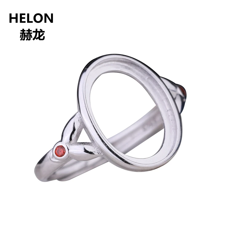 Кольцо обручальное женское из серебра 925 пробы 10x14 мм с овальным кабошоном