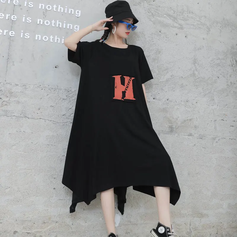 Женское длинное платье Max LuLu черное Повседневное в уличном стиле с принтом букв