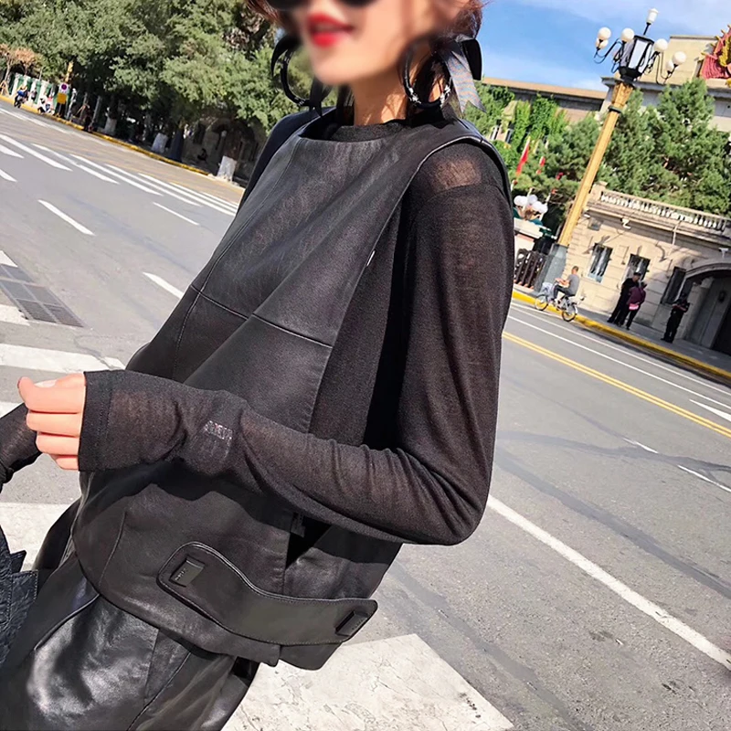 Фото Women Genuine Leather Waistcoat Sheepskin Loose Fit Pullover Sleeveless Jacket Lady Autumn Short Vest Streetwear Tops Женская одежда Women Genuine Leather Waistcoat Sheepskin Loose Fit Pullover Sleeveless Jacket Lady Autumn Short Vest Streetwear Tops Женская одежда