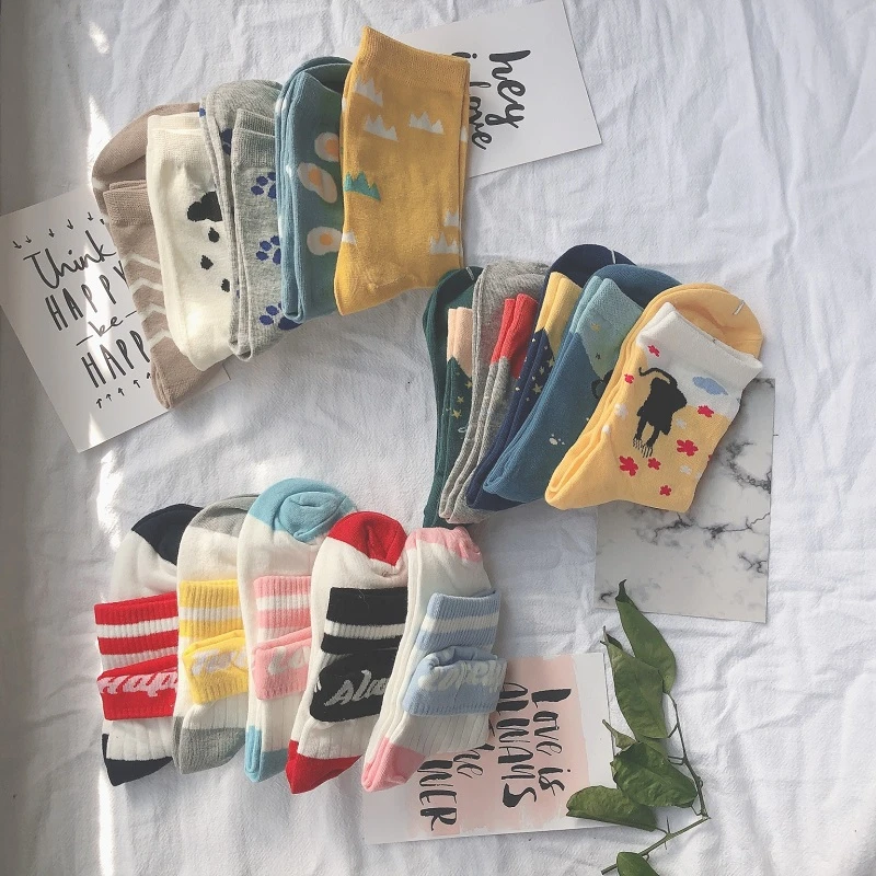 Носки женские хлопковые с надписью модные повседневные до щиколотки мультяшным