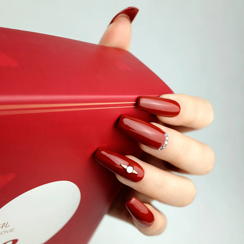 Гель лак для ногтей MorCat красный вампир винно удаляемый замачиванием