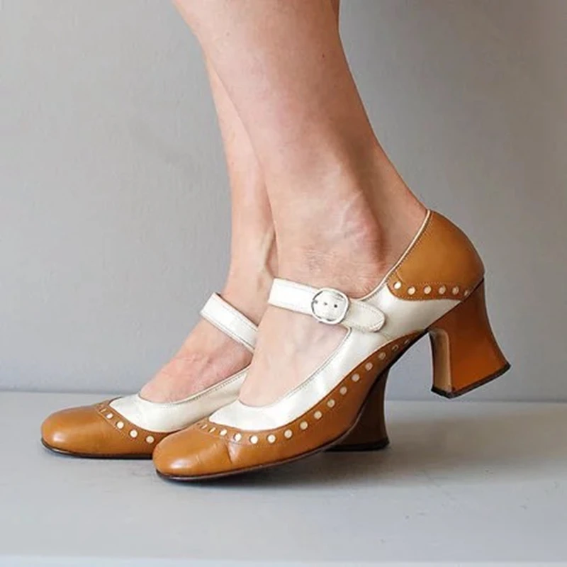 лоферы женские 2022. обувь для пожилых женщин. ретро 60-х обувь. известные туфли camper. 60 shoes.