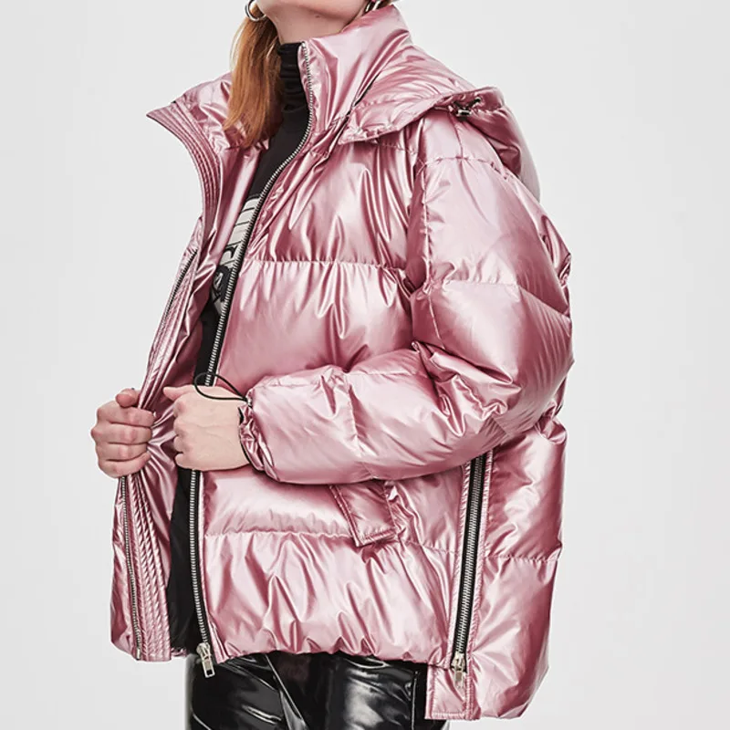 Женская зимняя куртка пуховик с капюшоном яркая свободная теплая из серебра 2021