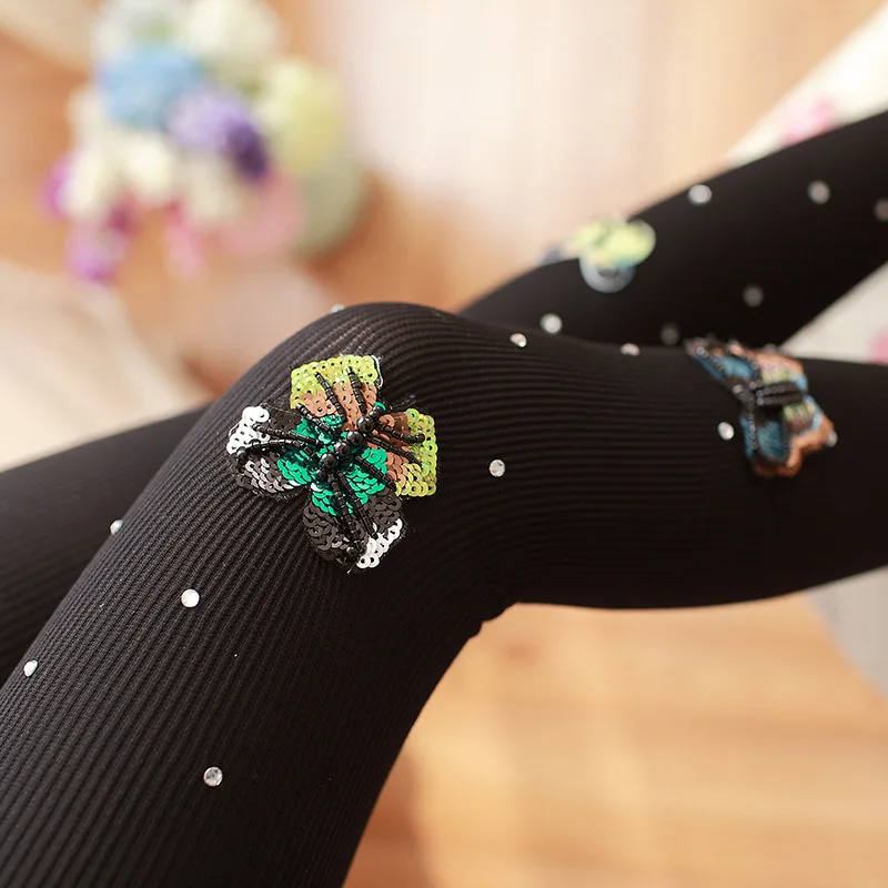 

Women Pantyhose Sexy Charming Tights Pantyhose Embroidered Butterfly Pearl Flower Sticky Woman Warm Erotic Tights