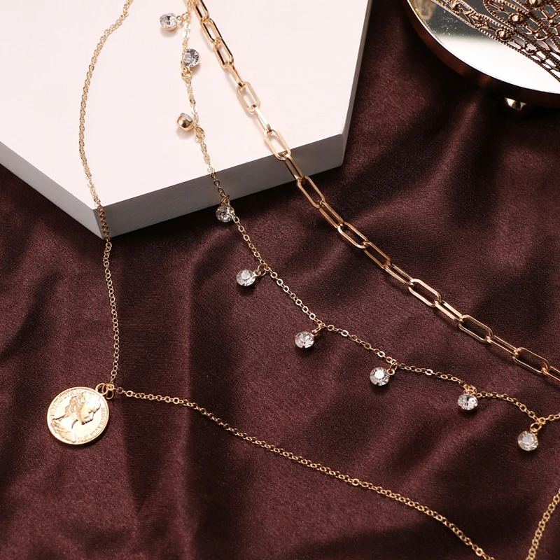 

KISS WIFE Vintage Bohemian Gold Star Coin Pendant Necklaces For Women Crystal Multilayer Chain Necklace New Jewelry 2021 Trendy