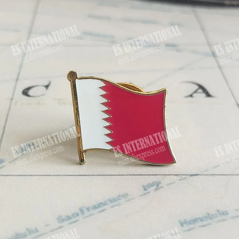 

National Flag Metal Lapel Pin Flag Pin Qatar