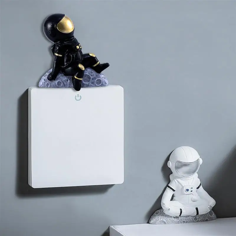 

1Pc 3D Resin Switch Sticker Astronaut Wall Sticker Cute Decorative Socket Decal For Home Decoration Wall Sticker