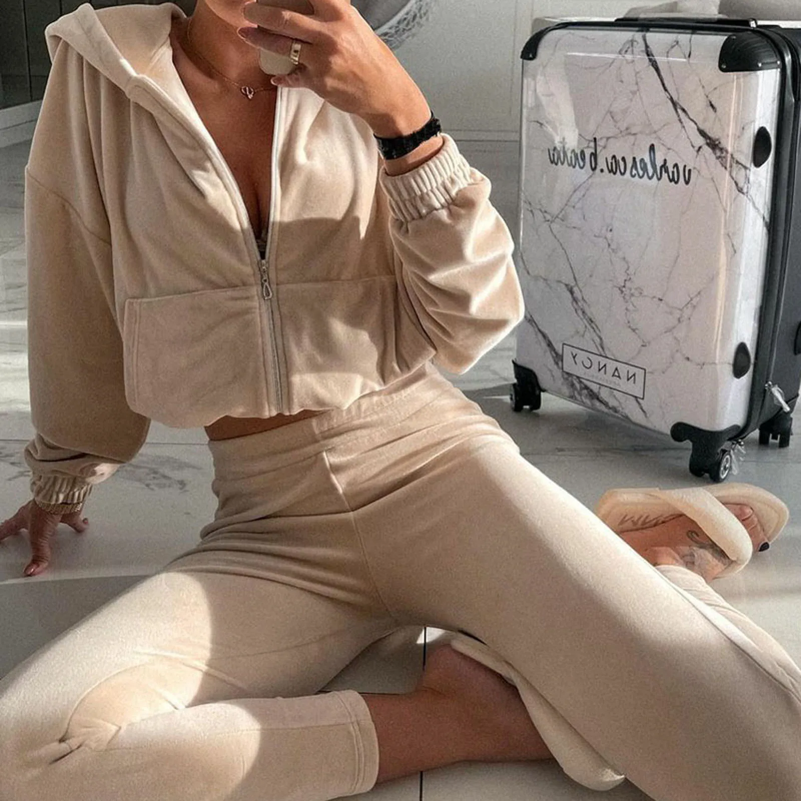 

Бархатный спортивный костюм, комплект из 2 предметов, куртка на молнии и длинные брюки, спортивный костюм, женский свитшот, спортивный костю...