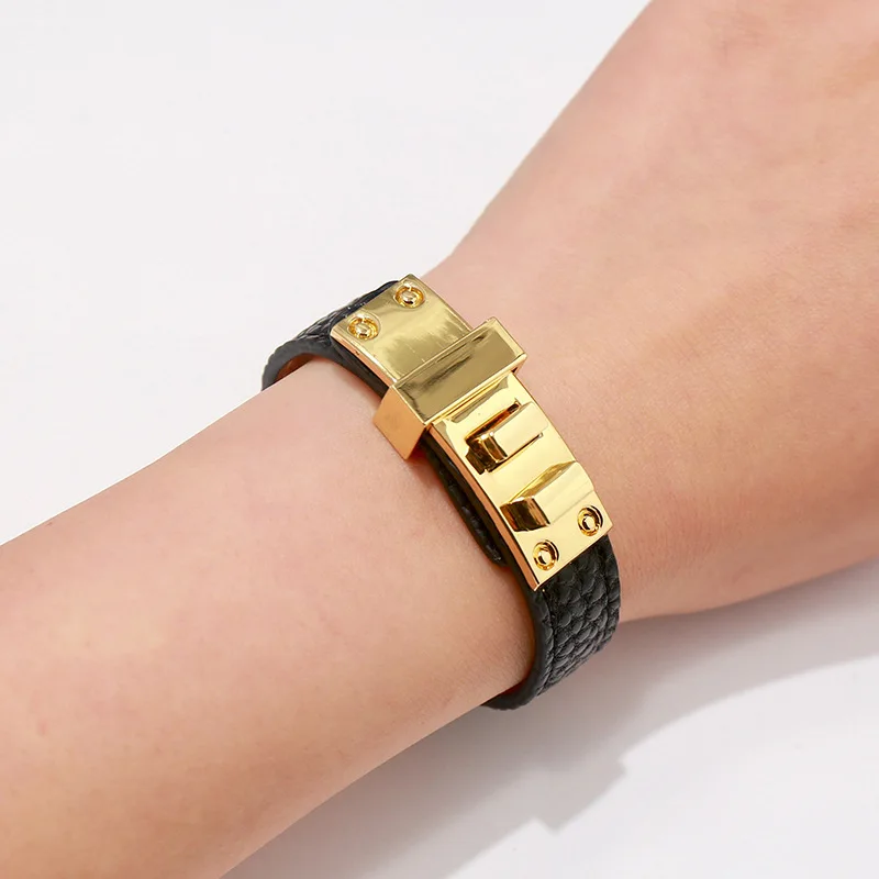 

High Quality 10 Color Style Single Circle PU Leather Stainless Steel Clasp Bracelet&Bangle For Women Brand Jewelry Gift
