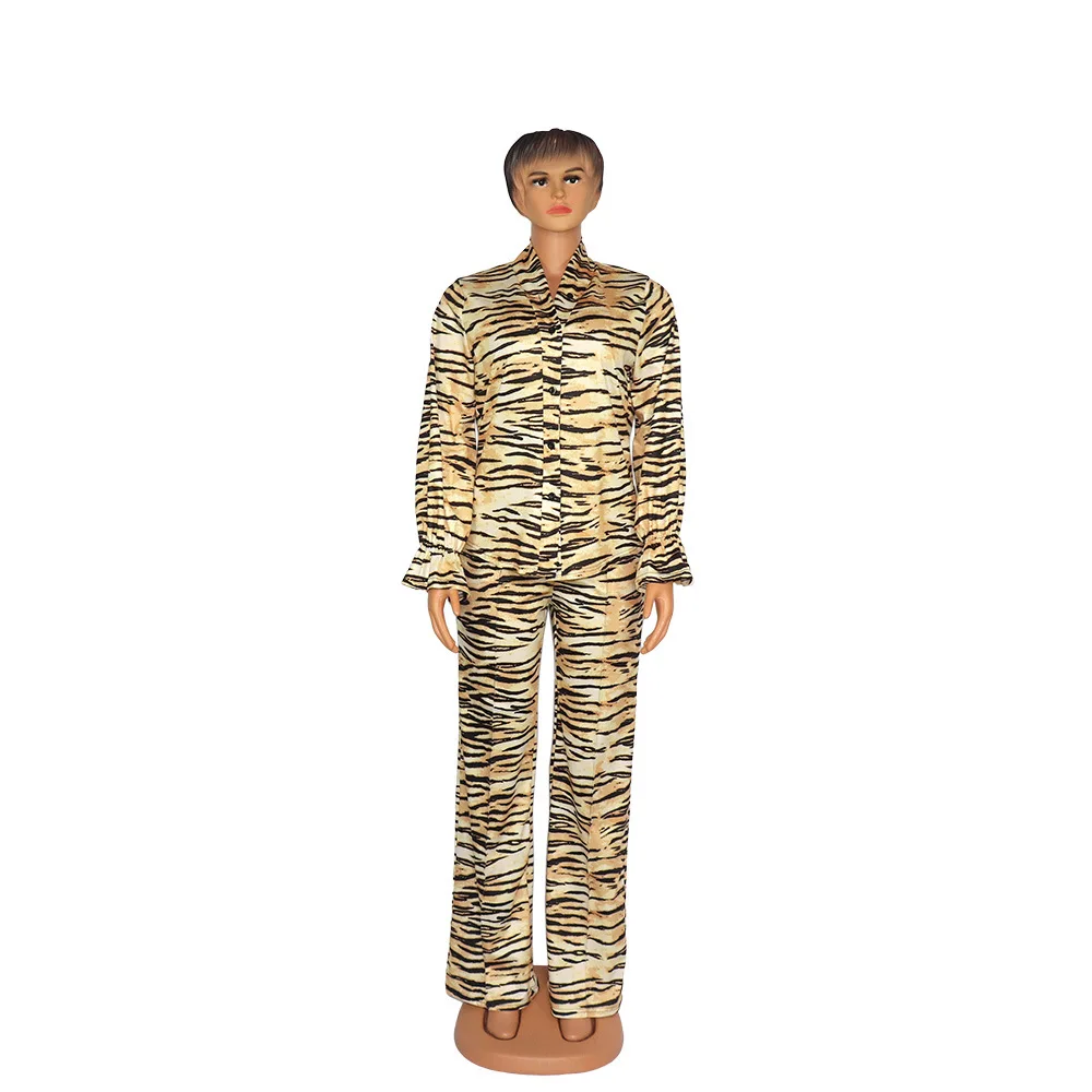

2021 Spring and Summer African Women Long Sleeve Printing Two Pieces Sets Top and Long Pant African Clothes for Women