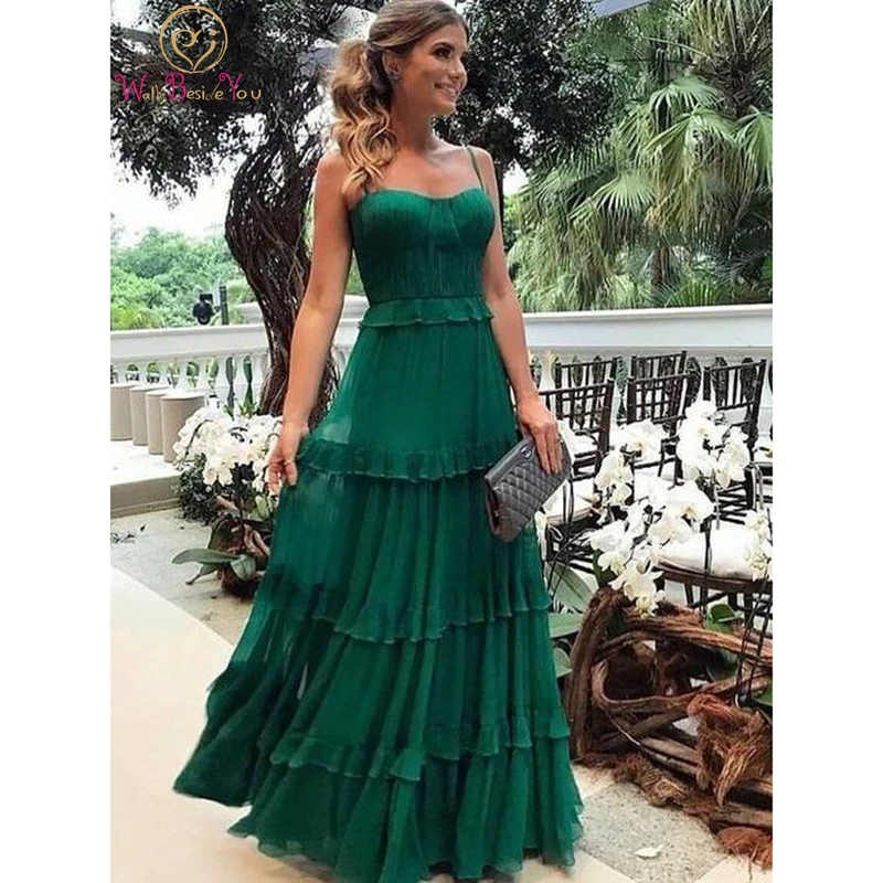 

Элегантные вечерние платья прогулка за вами длинные охотничьи зеленые шифоновые на тонких бретелях сердечком без рукавов многоярусные тра...