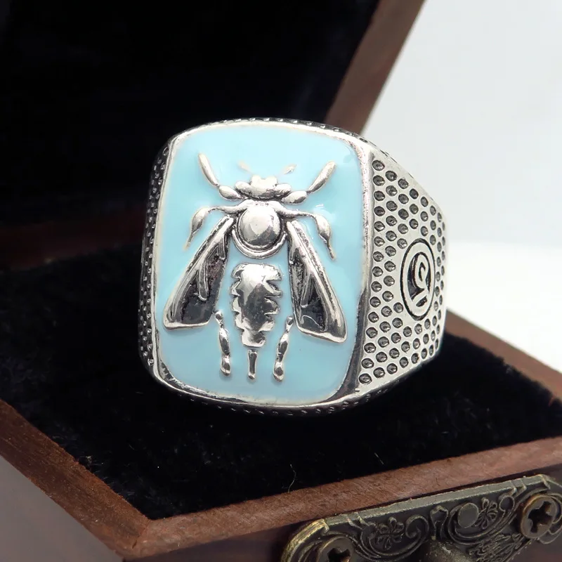 

New Fashion Luxury Punk Metal Ring Silver Plated Cyan Bee Your Group Engraved Rings Men's and Women's Party Jewelry Gifts