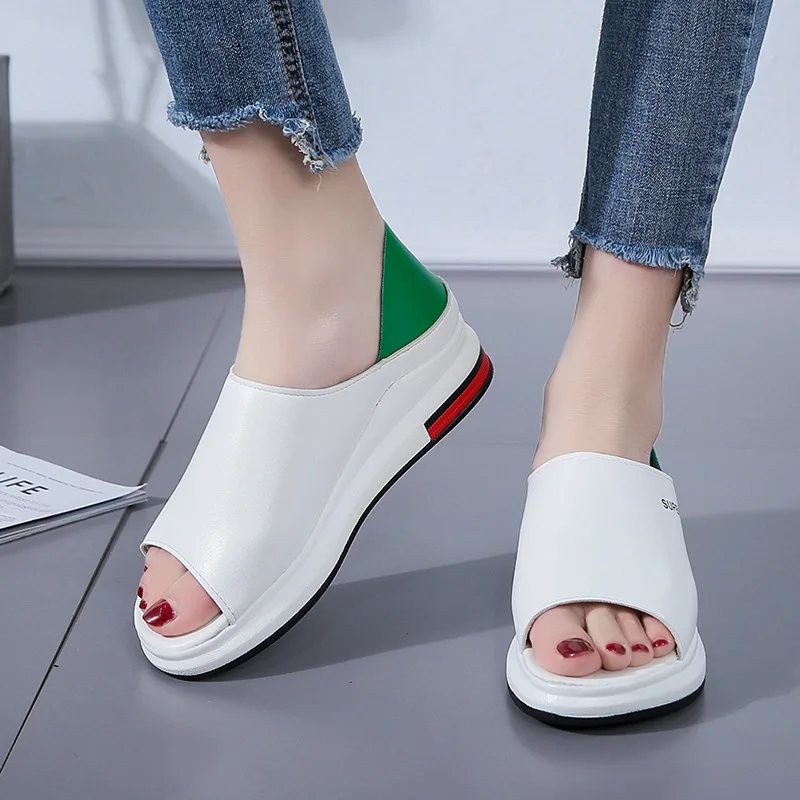 2019 г. Новая женская обувь из микрофибры большого размера спортивная модная с