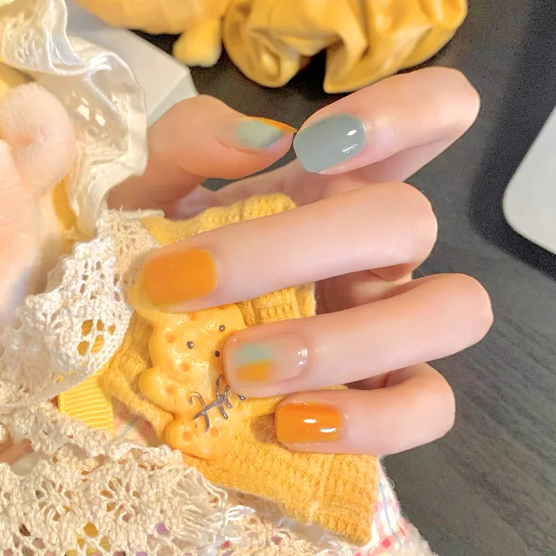 

24Pcs Fake Nails Press On False Nails Nail Art Nail Tips Decorations Full Cover Nail Supplies Manicure Tools