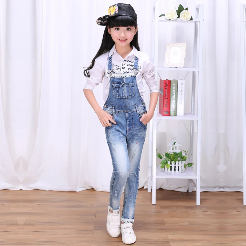 Детский джинсовый комбинезон для девочек повседневный кружевной синего цвета с