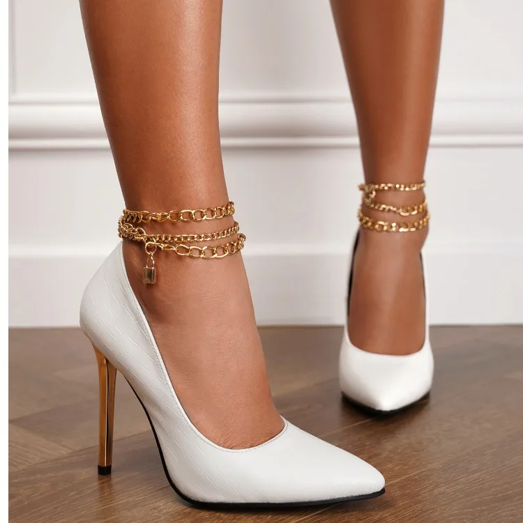 

Туфли-лодочки женские с острым носком, высокий каблук-шпилька, металлическая цепочка, пикантные свадебные туфли для невесты, заостренный но...