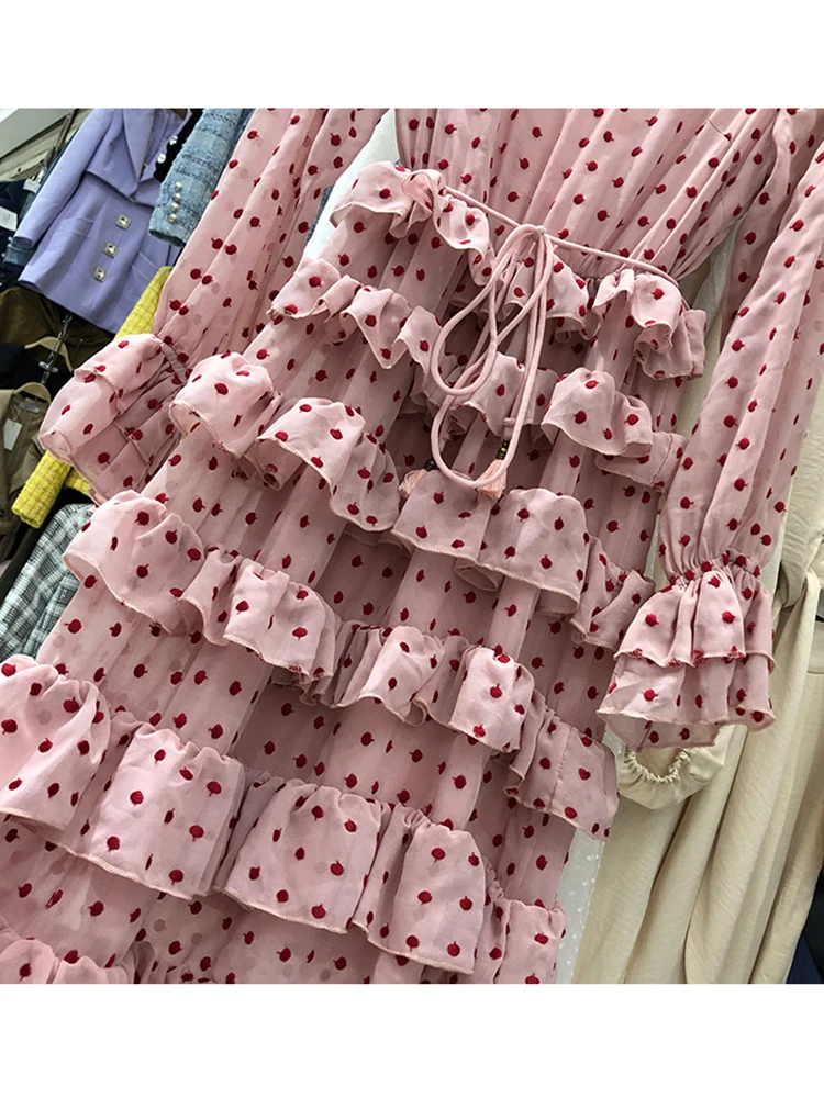 

Free shipping heavy craftsmanship multi-level ruffle high waist retro polka dot dress ladies autumn new style delivery strap