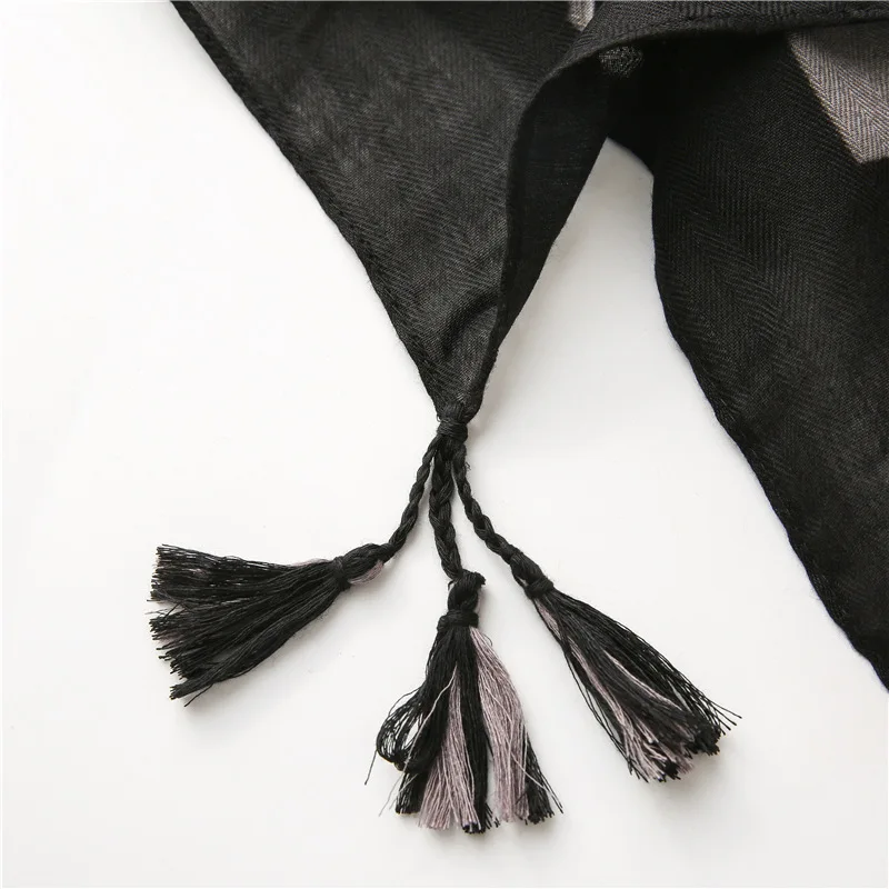 2022 Женская шаль из Испании и вискозы с кисточками черной серой шкуры со змеиным