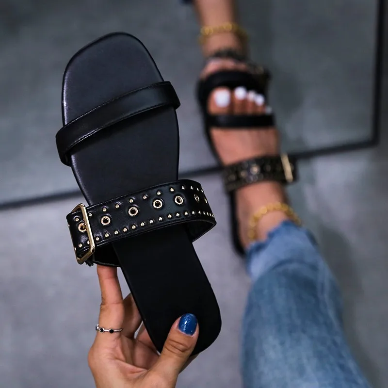 

2021 Summer New Style Rivet Belt Buckle Flat Slippers Square Toes Peep Toe Outer Wear Sandals Fashion Slides Women Shoes