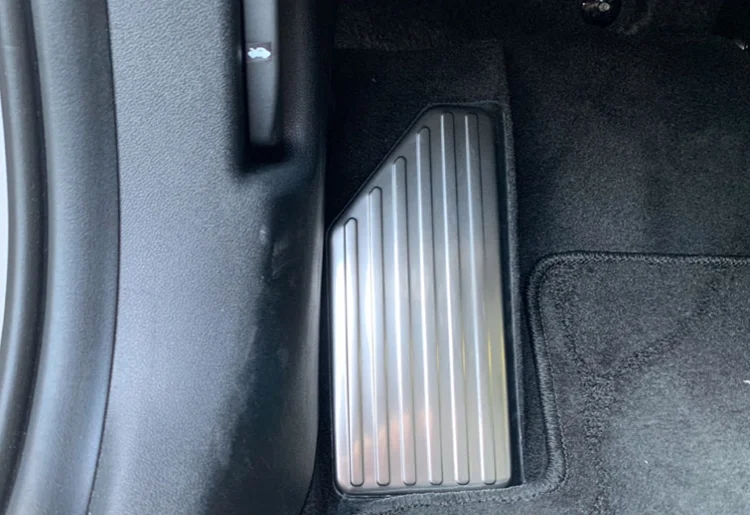 

For Hyundai Elantra CN7 2020 2021Aluminum Car Accelerator Pedal Brake Pedal Footrest Pedal Plate Cover