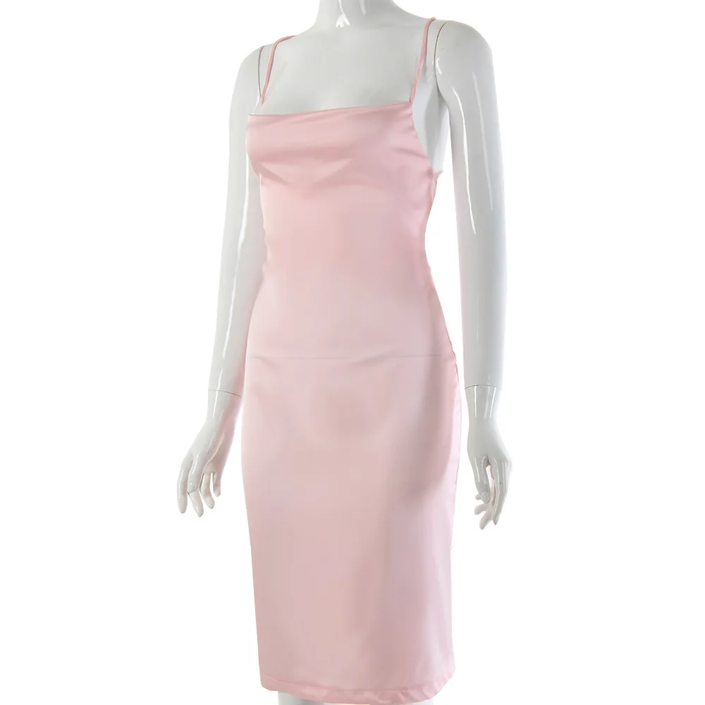 Летнее атласное сексуальное облегающее платье на шнуровке с открытой спиной