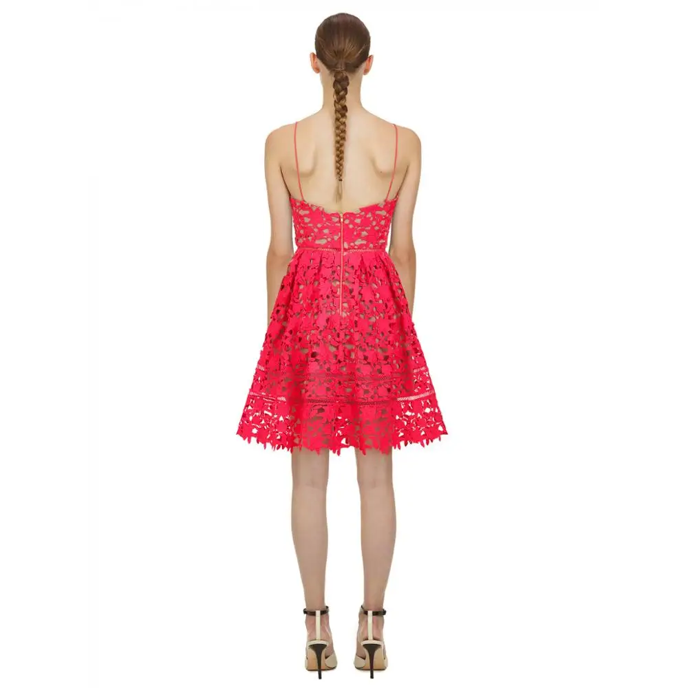 Женские кружевные вечерние платья с v-образным вырезом на тонких бретельках