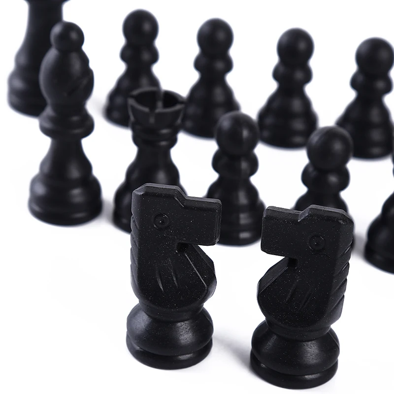 

1 Pack Chess Pieces Plastic Complete Chessmen International Word Chess Game Entertainment without Chess Board 81mm Backgammon