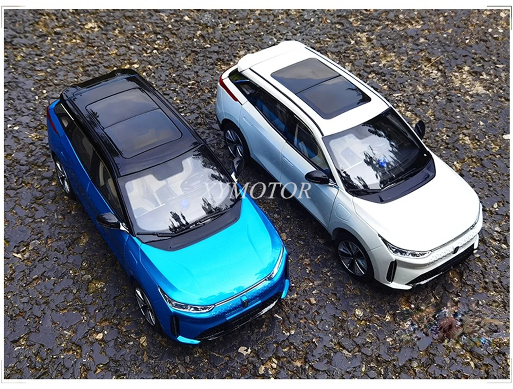 

Century Dragon 1:18 For Pentium E01 Electric Vehicle Diecast Model Car Blue/White Kids toys gifts Display Ornaments Collection