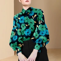 2021 spring new fashion temperament age reducing floral shirt female design sense niche square collar shirt slim top