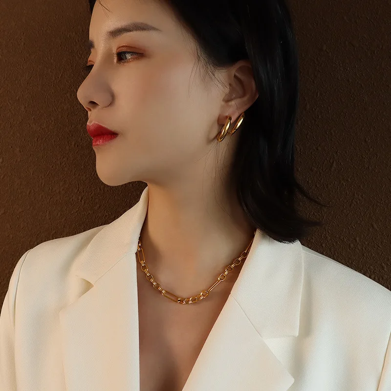 

2021 New Fashion Light Luxury Simple Punk Design Necklace Female Bracelet Titanium Steel Bracelet On Hand For Women Tous Jewelry