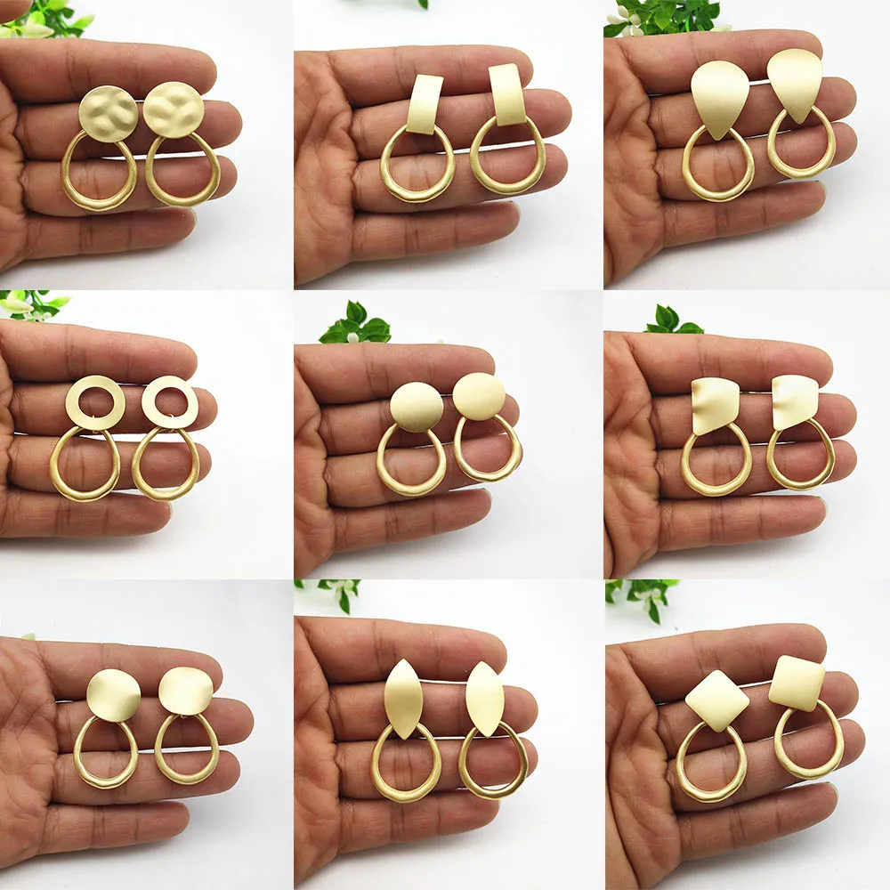 Минималистский с камнями в форме капли воды серьги матовый золотой неровный