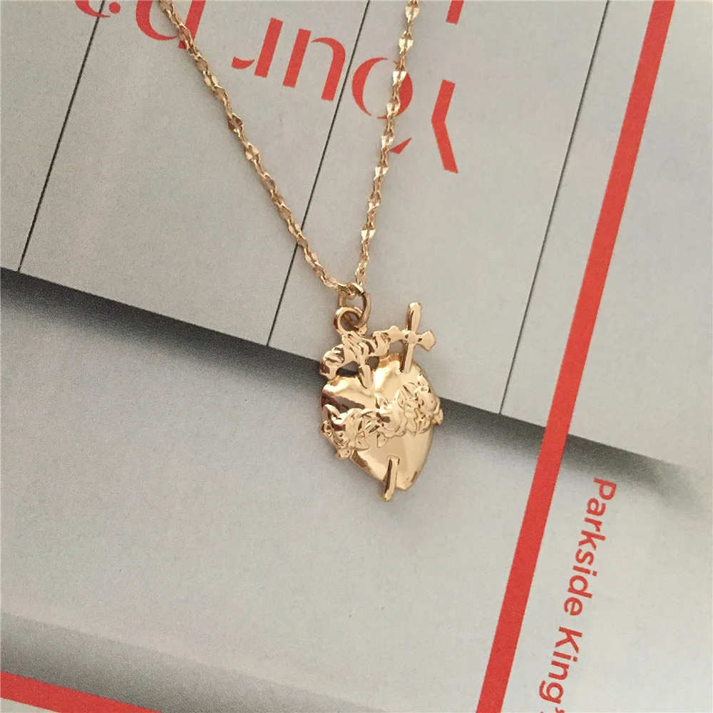 Модное позолоченное ожерелье с подвеской-мечом в форме сердца для женщин и