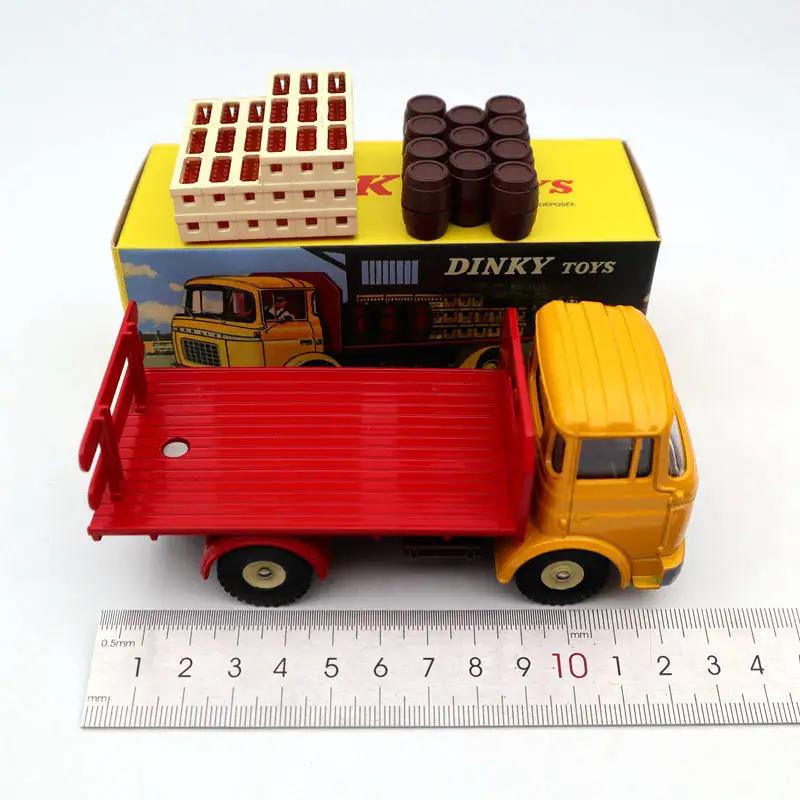 Коллекция моделей для литья под давлением Plateau Brasseur Berliet GAK Camion Yellow Dinky toys 588| |