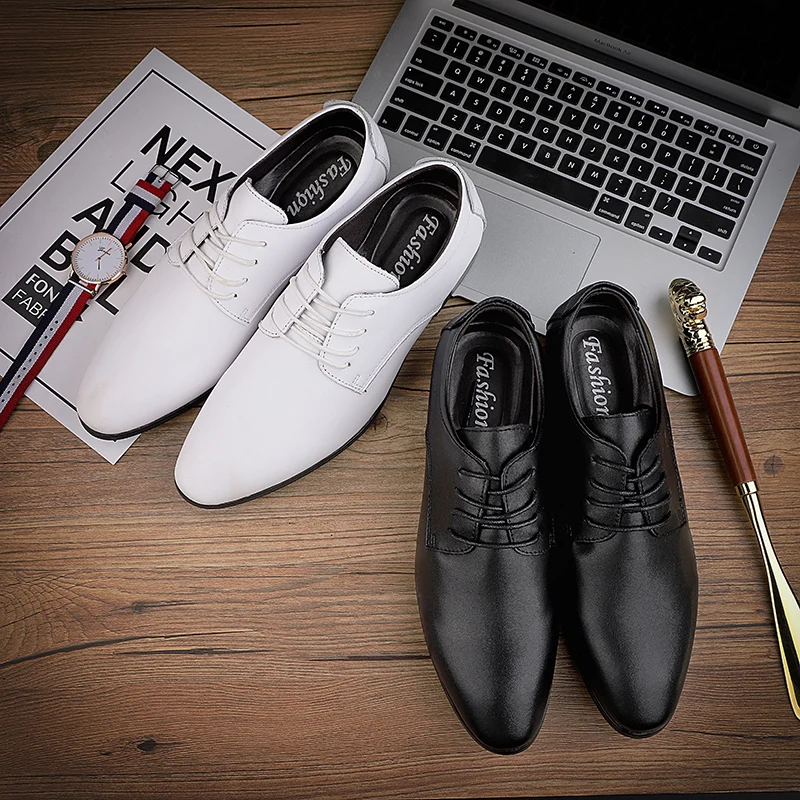

High Quality Oxford Shoes Men Brogues Shoes Lace-Up Bullock Business Dress Shoes Male Formal Shoes Plus Size 35-47