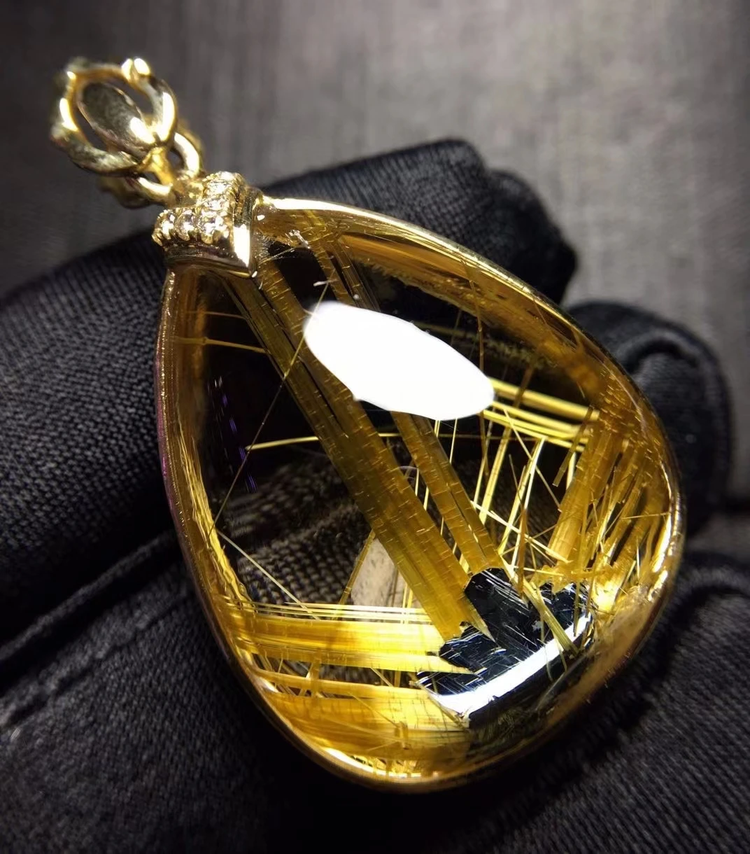 

Natural Gold Rutilated Quartz Flower Pendant Gemstone Water Drop Brazil 31.4*24.3*13.5mm Waelthy Women Men Jewelry Brazil AAAAAA