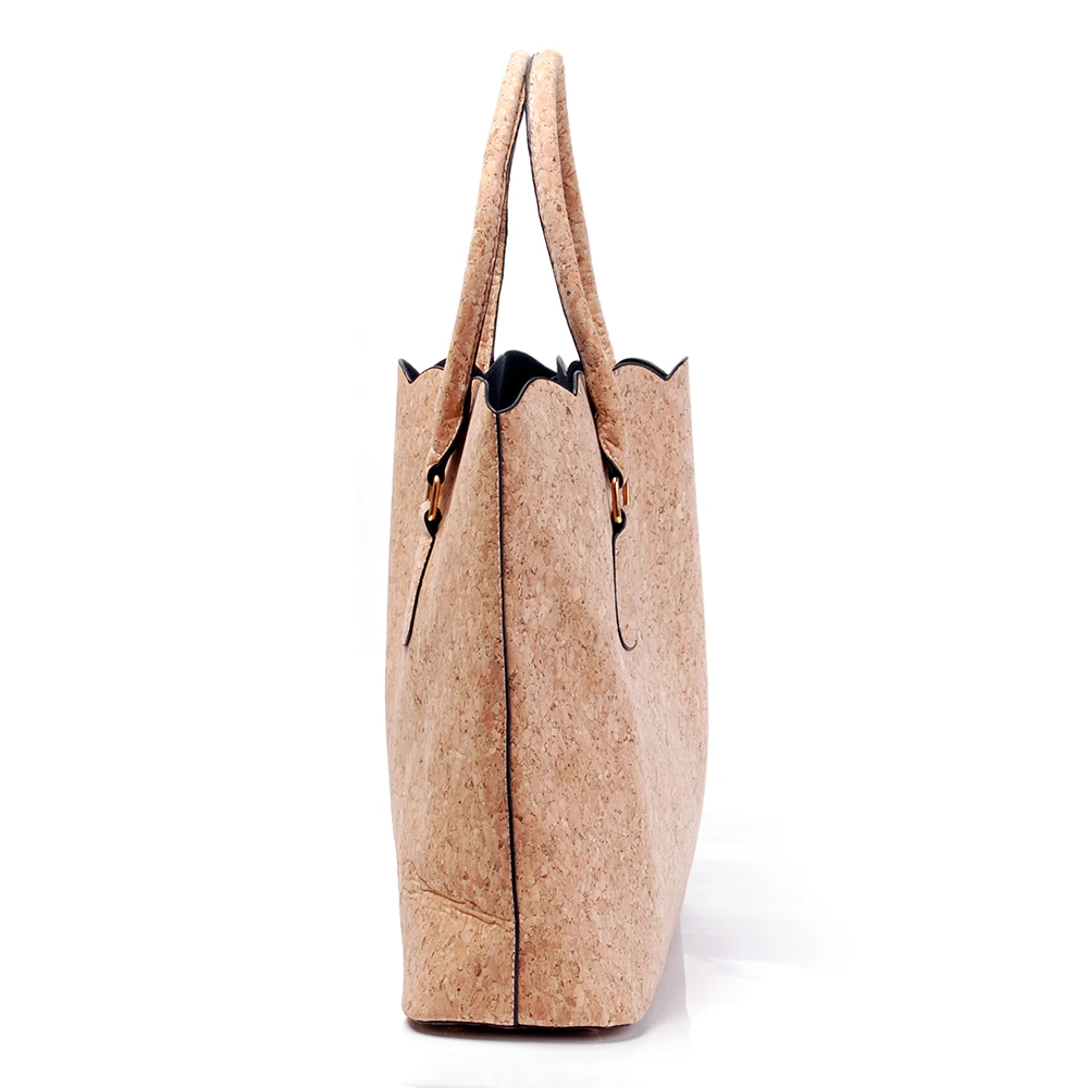 Образец коричневой Веганской кожаной пробки сумка шоппер с шипами изготовленная