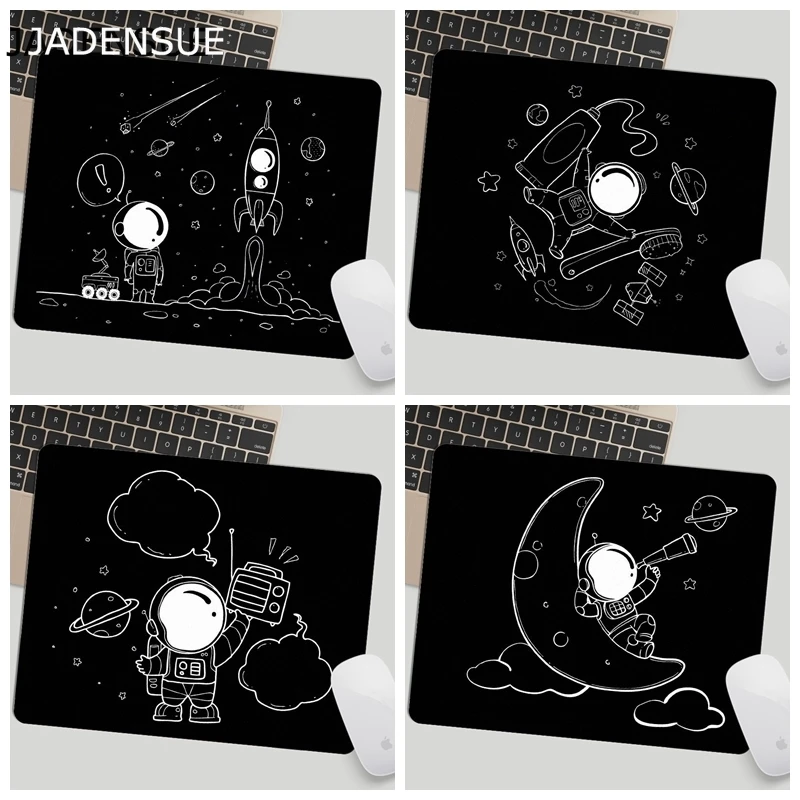 

Hand-painted Space Astronaut Planet Cute Mouse Pad Small Seaming Customed Computer Desk Mats Round Deskpad Laptop Mouse Mat