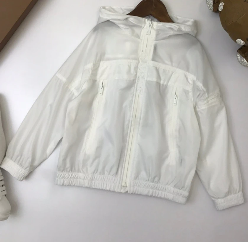 

High end children's wear children's light Hooded Coat men's and women's sunscreen clothes assault suit skin suit 6 colors